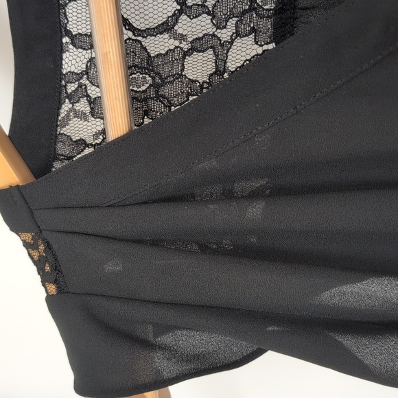 MAURICES BLACK BLOUSE WITH LACE NECK SIZE MEDIUM - Picture 4 of 6